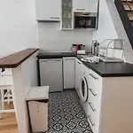Beautiful Apt Near Republique