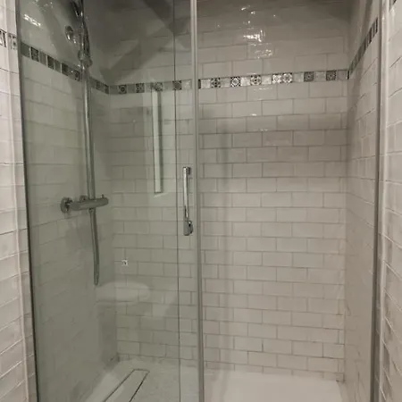 Beautiful Apt Near Republique